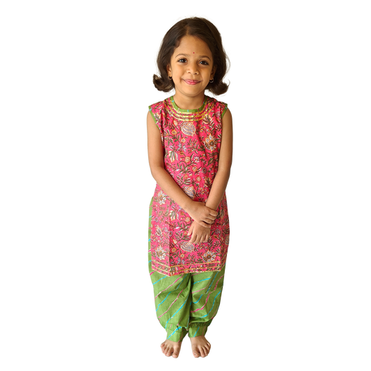 Pink-Green Sleeveless Straight Kurti & Salwar Set